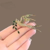 China wind nueva urraca animal broche ligero sentido del diseño de lujo pajarito corpete moda retro cheongpao vestido adorno pin Specification image